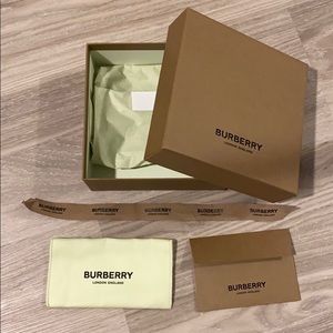 Burberry Gift Box Set with mint green Dustbag